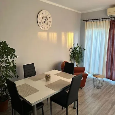 Apartment Quiet Cozy With Pool *
